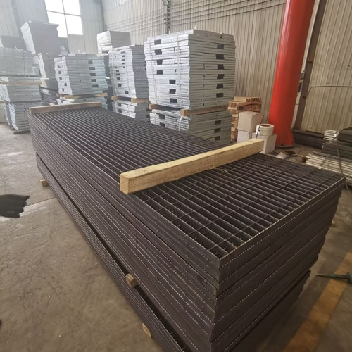 線上線下買鋼格柵有啥區(qū)別？看完再下單不后悔